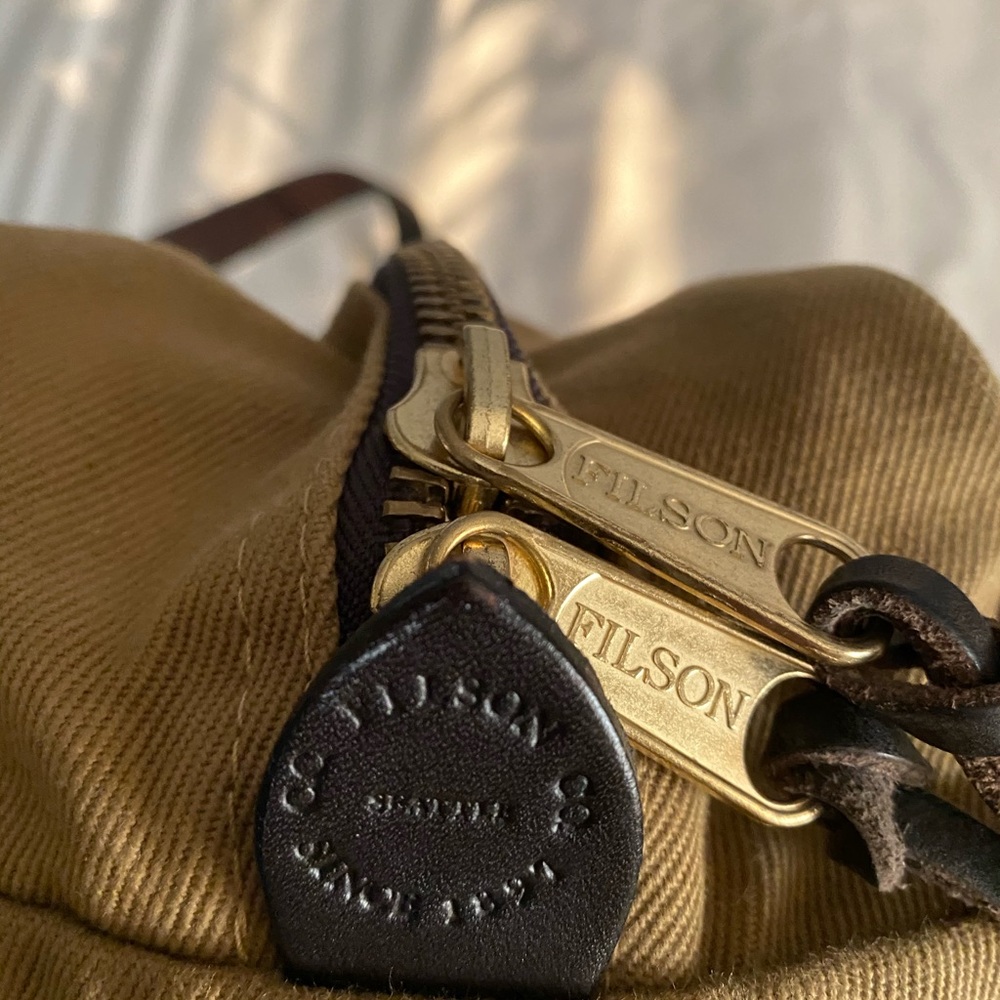 Filson zipper tote bag for sale - Picture 8 of 9